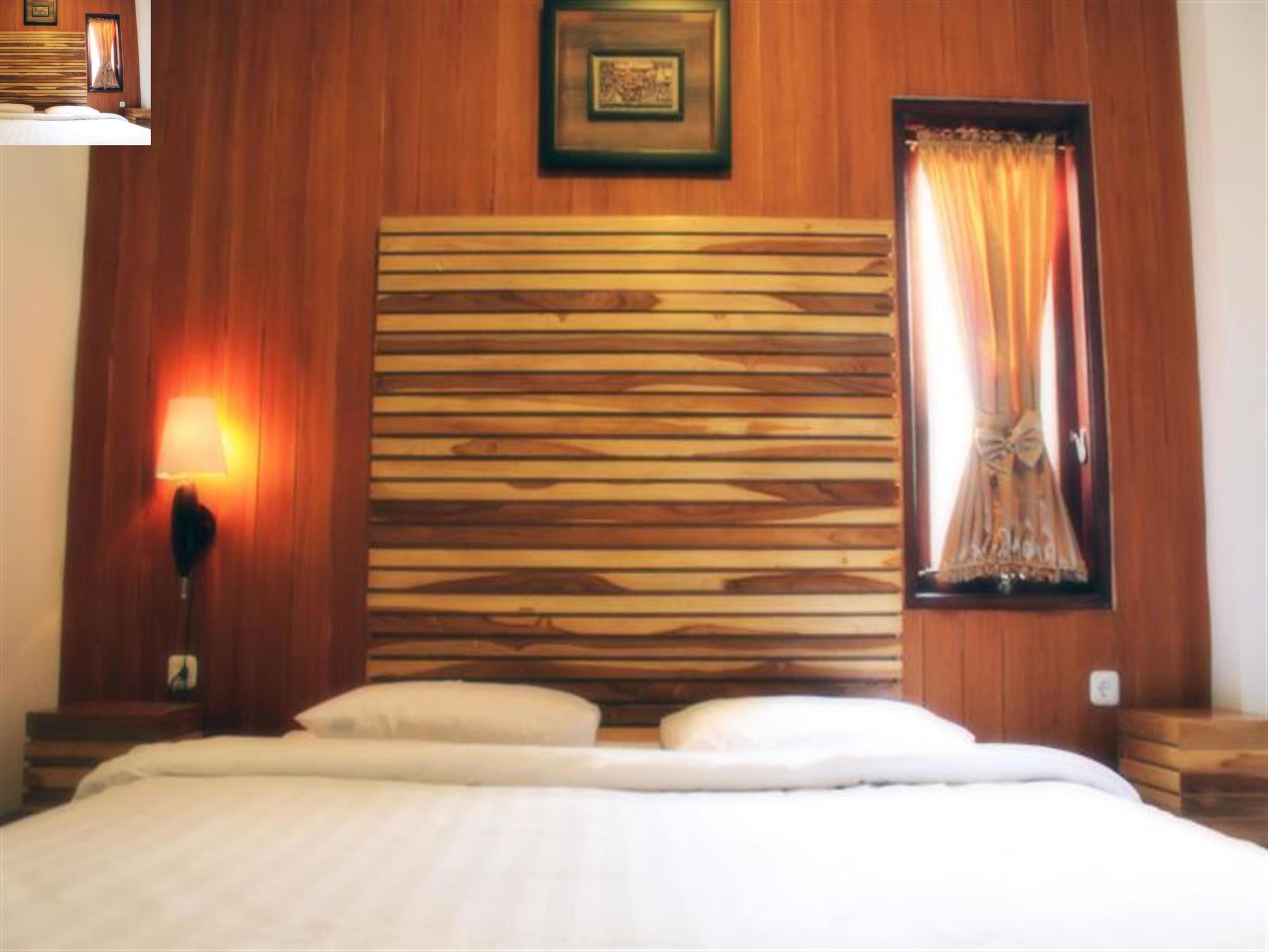 Puri Minggiran Pensión Yogya Yogyakarta Exterior foto